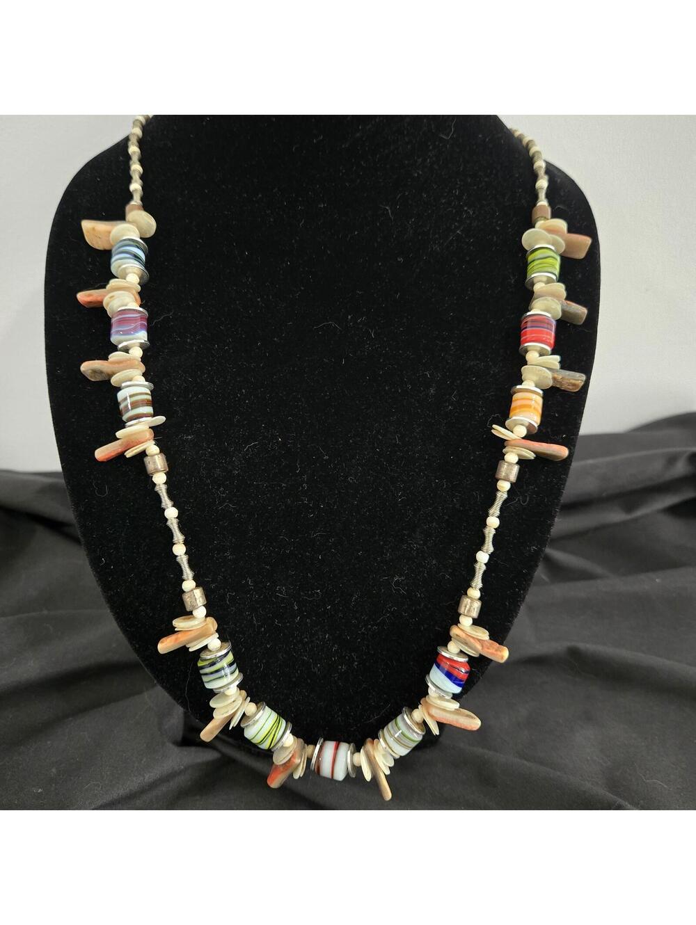 Sandra David Lampwork Art Glass Shell Necklace Boho Coastal Beaded Y2K